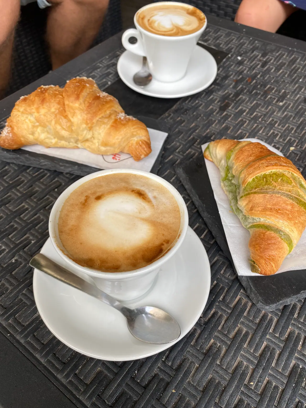 Cornetto a cappuccino – dokonalá italská snídaně – fotka 2